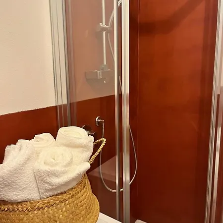 Teodora Pink رافيننا