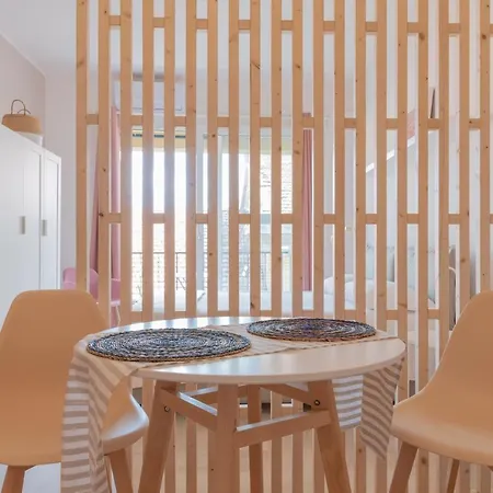 Apartment Teodora Pink *