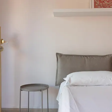 Apartment Teodora Pink *