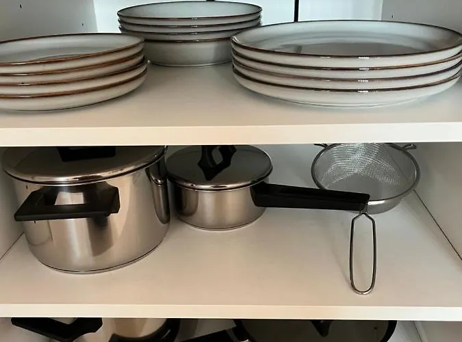 Teodora Pink 라벤나